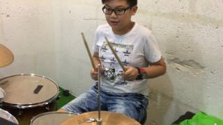 【爵士鼓手魷魚kEN®】2016-08 教學😀 ( 鼓手 - ；爵士鼓練習1-1 ) Drum Cover Practice SparxStix 發光鼓棒