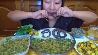 Cooking Manipur Traditional Dish, Fermented Soyabean Curry ( Hawaijar Chagempomba ) And Mukbang