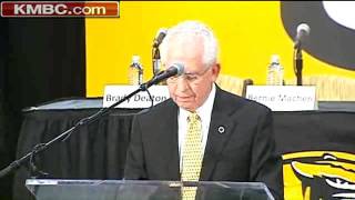 Raw Video: SEC Commissioner Mike Slive Welcomes Mizzou