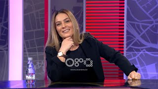 Tempora - Mos e humbisni, Delinda Disha imiton në studion e saj Sonila Meçon