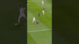 Karim Benzema good goal  Real Madrid vs Valladolid #laliga#karimbenzema#football #goals #goat #goal