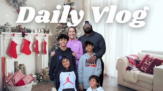 Daily vlog- spend Christmas with us!