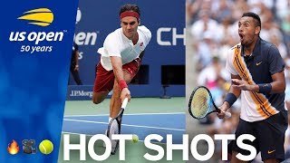 Roger Federer Goes AROUND The Net | US Open Hot Shot