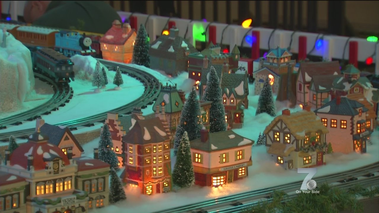 Christmas Model Train Display Draws Visitors Of All Ages - YouTube