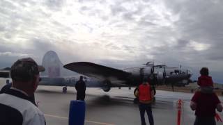 B-17 in Nampa - Engine Start