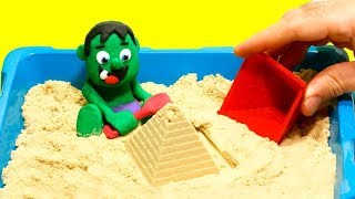 DibusYmas Baby Hulk playing sand 💕 Play Doh Cartoon Superhero Stop Motion videos