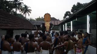 Thayamkulangara Thaipooyam - 2017 - Pradakshinam inside the temple