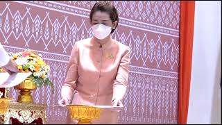 สระบุรี/ จัดพิธีมอบแบบผ้าลายพระราชทาน “ผ้าขิดลายนารีรัตนราชกัญญา”ให้กับนายอำเภอ ตัวแทนกลุ่มทอผ้า