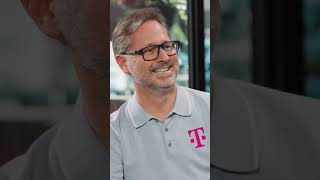 how Kansas City Chiefs coach Reid brings positive energy 🤩 #Chiefs #TMobile