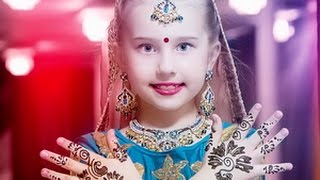 Амалия танцует индийские танцы - 7 лет / Amalia and her Indian dance - 7 years