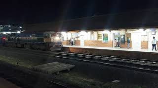 11140 Mumbai CSMT Express (Gadag Express) arriving at Kurduwadi Junction.