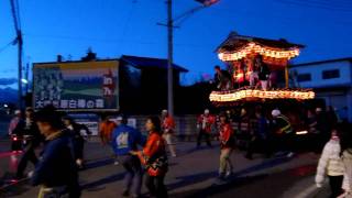 池田八幡神社例大祭2011　舞台巡行　方向転換　1