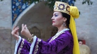 Uzbek song and dance in Bukhara, Uzbekistan