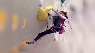 Iranian woman climber competes without hijab amid protests