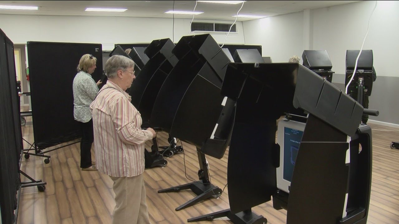 Larger Turnout For Early Voting In Arkansas - YouTube