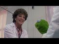 the muppets take manhattan kermit has amnesia