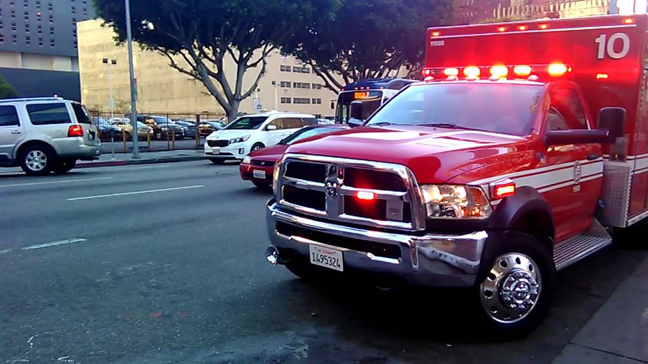 Lapd Responding Code 3 Youtube