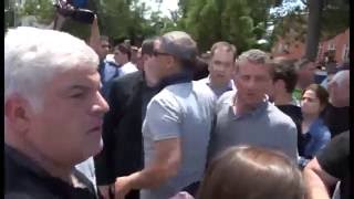 ფიზიკური დაპირისპირება ზუგდიდში საარჩევნო უბანთან - ინციდენტის ამსახველი სრული ვიდეო