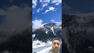 #snow #travel #snowfall #mountains #nature #kashmirsonamarg #youtubeshorts #duet