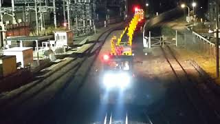 新幹線の保守用電車が待機中