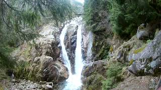 Drumetii prin Romania (40): Manastirea de Colt - Cascada Loloaia