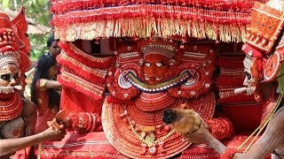 aryakarakanni bagavathi theyyam