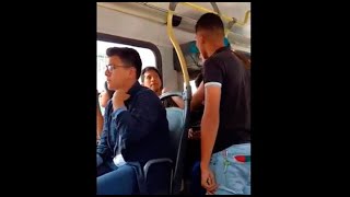 Peruano y venezolano protagonizan violenta pelea en transporte público