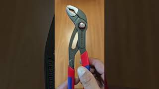 Knipex cobra quickset 87 22 250 waterpump pliers.