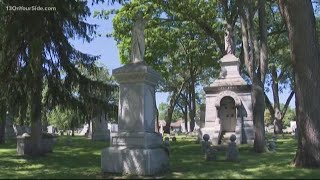 Muskegon looking to replace gates of Charles Hackley mausoleum