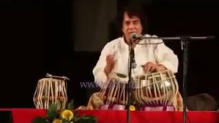 तबले से शंख और डमरू की आवाज़ -  Ustad Zakir Hussain