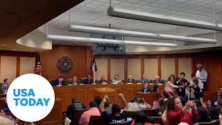 Gun bill to raise age for AR-15 purchase passes Texas committee | USA TODAY