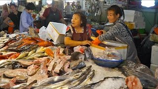 AMAZING Fish Market in Taiwan | Seafood Tour in Taiwan (Disappearing Island)