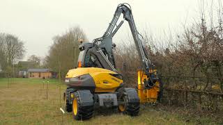 Mecalac 9MWR - Knippen met de kantelbak