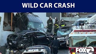 Wild crash in San Francisco leaves pickup lodged in Marina inn, 2 injured | KTVU
