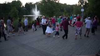 Serbian Folk Dance in Mill Pond Park (2) \