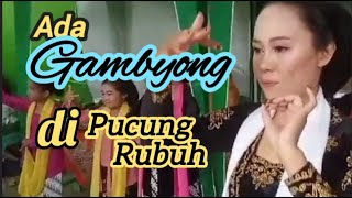 Ada Gambyong di Pucung Rubuh