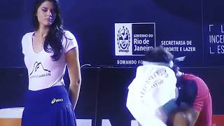 RAFAEL NADAL SEXY BALL GIRL 😲