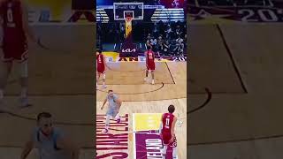 Stephen Curry Makes The Craziest 3pt On Trae Young And Then He Stares Him Down!!!😱