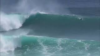 Uluwatu Bali INDONESIA HUGE WAVE 2022