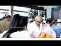 oommen chandy പൊതു ദർശനത്തിന്‍റെ അവസാന നിമിഷങ്ങളിലും ഉമ്മൻ ചാണ്ടിയെ കാണാൻ ലക്ഷങ്ങൾ