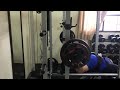 槓鈴平胸臥推110kg 1rm