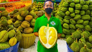 The Most Famous Durian Store In Cambodia Can Sell Over Thousand Durians Per day