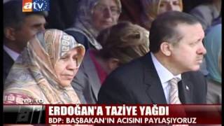 Recep Tayyip Erdogan Annesi Tenzile Hanim Vefat Etti Annesini Kaybetti Taziye Yagdi-Ömer-7.10.2011