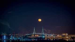 Moonrise over Tsubasa-Bridge, Yokohama (Timelapse)