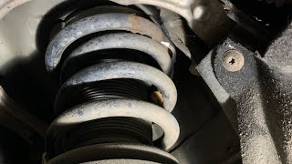 Porsche Cayenne E - Hybrid  Front Suspension Strut Coil Spring Replacement