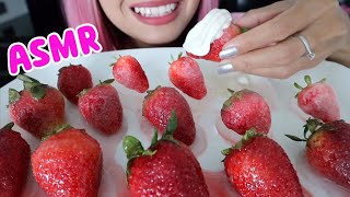 ASMR เสียงกินสตรอเบอรี่ลูกใหญ่ๆแดงๆฉ่ำๆเคลือบน้ำตาลหวานๆ กินกับวิปปิ้งครีม หอมมันมาก #Mukbang #ASMR