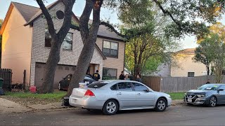 Early morning FBI raid at Northwest Side home catches neighbors off guard