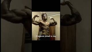 Trying to find 1k Zyzz lovers day 17 147/1000