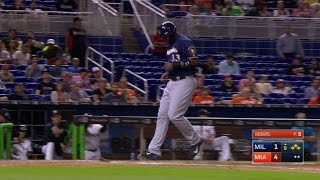 MIL@MIA: Santana walks to plate a run in the 9th