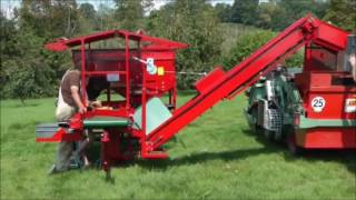 Feucht Obsttechnik - Fruit Cleaner Fruit Sorting Trailer (2)